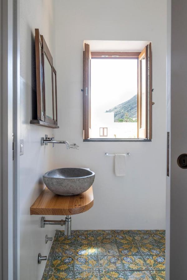 Iancura - B&B Di Design A Salina Santa Marina Salina Extérieur photo